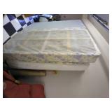 King size bed 80" x 74" (Includes m...