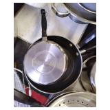 Large lot of kitchen items...