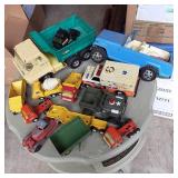 Large lot of Vintage Metal Tonka tr...