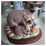 Box containing multiple collectible...