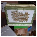 Box of misc Angel wall decor as wel...