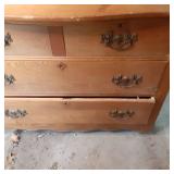 Solid Wood Vintage 4 drawer Dresser...