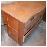 Solid Wood Vintage 4 drawer Dresser...