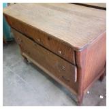 Solid Wood Vintage 4 drawer dresser...
