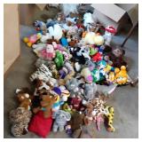 Large variety lot of stuffed toys i...