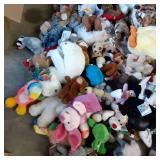 Large variety lot of stuffed toys i...