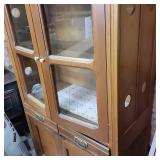 Vintage wood Display Hutch with 2 g...