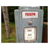 Antique Tall Heavy Duty Metal "Wayne" Gas pump Approximate measurements 23x72x17" *functionality is unknown *
