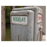 Antique Tall Heavy Duty Metal "Wayne" Gas pump Approximate measurements 23x72x17" *functionality is unknown *