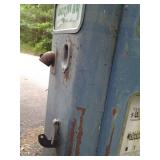 Antique Tall Heavy Duty Metal "Wayne" Gas pump Approximate measurements 23x72x17" *functionality is unknown *