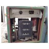 Antique Heavy Duty Metal Short Gas pump Approximate measurements: 20.5x57x17.5"  *functionality is unknown*