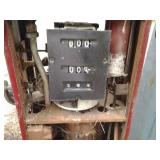 Antique Heavy Duty Metal Short Gas pump Approximate measurements: 20.5x57x17.5"  *functionality is unknown*