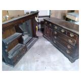 Vintage 2 piece Dresser with mirror...