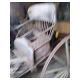 Antique Buggy/Carriage 59"W x 167"
