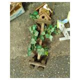 Wood Small bench, birdhouse and oth...