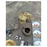 Dover House Plate Stand with Rooste...