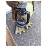 Outdoor Frog Statue 28" & Broken ad...