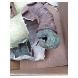 Outdoor Frog Statue 28" & Broken ad...