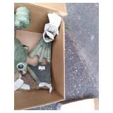 Outdoor Frog Statue 28" & Broken ad...