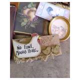 Enormous lot of Wall Art, Decor, Bi...