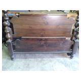 Vintage Bed Frame 63"×44" *Some da...