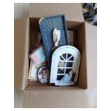 Large lot of home decor, Wall art, ...