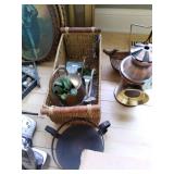 Large lot of home decor, Wall art, ...