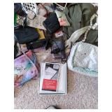 Lighted Goddess Mirror, Notepads, m...