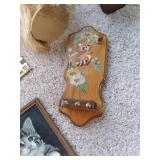Goddess Pompet tapestry, Angel figu...