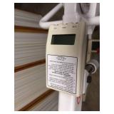 Hoyer Medi-Lifter 3 Plus Power Patient Lift 600lbs Capacity With Scale Tested As Working - Has Battery However No Charger Included - Many Uses For This Powerful Lift - Mechanics, Veterinary Clinics, E