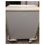 MSRP $1800 ARMSTRONG MEDICAL A-SMART CART 5 DRAWER LOCKING - NO KEY - BUILT TO LAST A LIFETIME! GREAT CONDITION!