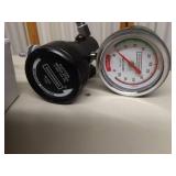 Boehringer Oxygen Gauge Pressure Regulator, New In Box Roscoe Oxygen Gauge Regulator & Oxygen Tank