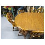 Dining Room Table & Chairs