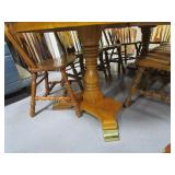Dining Room Table & Chairs