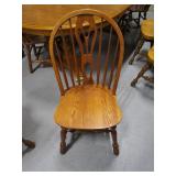 Dining Room Table & Chairs