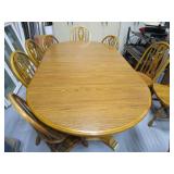Dining Room Table & Chairs