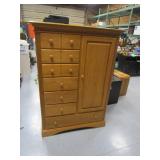 Armoire 46"x20"x63"