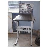 Truxedo Lo Pro Retail Display