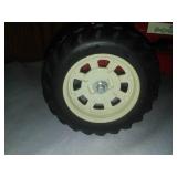Farmall tractor 350 great condition.