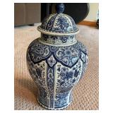 Delfts Ceramic Lidded Vase
