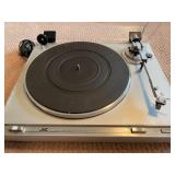 JVC Auto Return Turntable