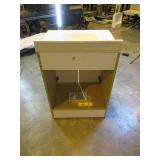 24.50 in. W Bath Vanity in White with Cultured Marble Vanity Top in White with White Basin