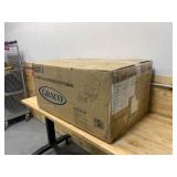 GRACO Glider and Nursing Ottoman, White/Gray