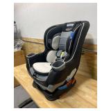 GRACO Extend2Fit® Convertible Car Seat