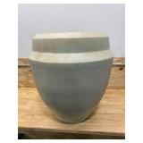 Monroe 23.75 in. x 26.25 in. Resin Composite Planter