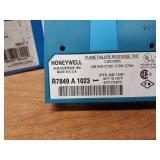 Lot of Honeywell Controls - Burner Control and More