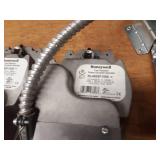 (2) Honeywell Two Position Actuators + Brackets