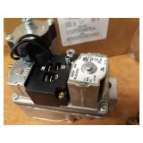 Lot of (3) Gas Valves - 12L5701, Honeywell 101532-01, Honeywell VR9205R2363