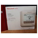 Lot of (2) Programmable Thermostats - Honeywell TH4110U2005 & Lennox ComfortSense C0STAT05FF1L