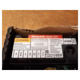 Lot of (6) Ignition / Pilot Controls and Lennox Valve 60M16